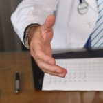 Le ulcere alle gambe richiedono uno specialista competente